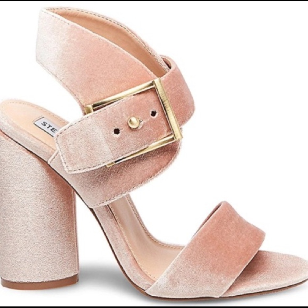 Steve Madden Womens Riesling Velvet Buckle Straps Block Heels